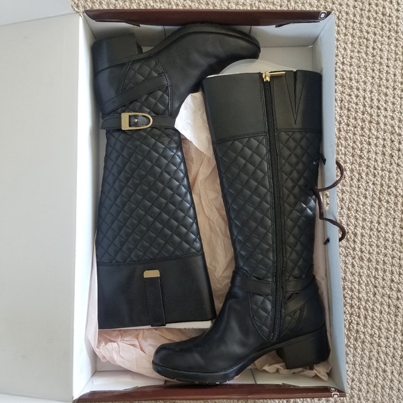 Bandolino Blushe Quilted Black Leather Heeled Riding Boots 6.5M - Picture 4 of 15